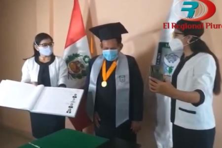 Piurano de 72 años termina la universidad y obtiene grado de bachiller