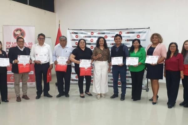 UGEL 05 premia la innovación: Reconocen a colegios por proyectos que transforman la educación en 2025