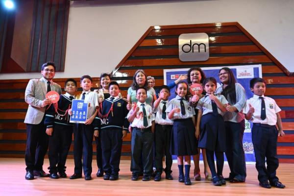 Estudiantes de la UGEL 05 triunfan en la Etapa Regional de los Concursos Educativos 2025