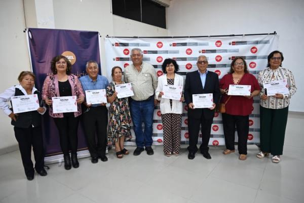 UGEL 05 rinde emotivo homenaje a los Maestros Cesantes 2025