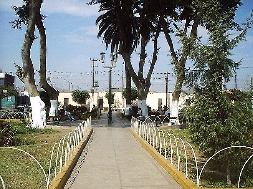 Plaza principal y capital de San Juan de Lurigancho