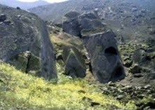 Roca donde se halló la pictografía