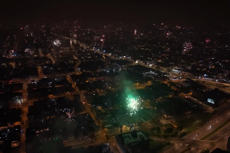 Así se vio el cielo de Lima (y SJL) desde un dron en Año Nuevo: ¿Arte o Contaminación?
