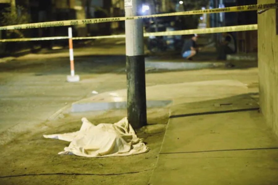 Acribillan a dos menores con más de 20 disparos en pleno Estado de Emergencia