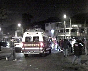 Choque entre Mototaxi y una unidad de Bomberos en SJL deja 2 heridos