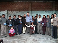 Dirigentes  Vecinales de SJL reciben  donación de  equipos de comunicación
