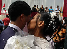 Por el Día de la Madre 250 parejas formalizaron su estado civil