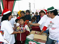Más de 20 mil niños de SJL  fueron agasajados por Navidad