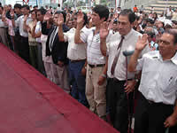 Juramentan representantes vecinales en SJL