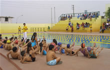 Club del agua inauguro modernas piscinas temperadas para niños pobres