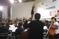 Concierto de sinfónica juvenil e infantil de Lima deleito en la plaza de armas