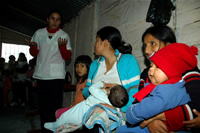 Capacitan a Mujeres para evitar el crecimiento de la violencia familiar en SJL