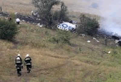 Cae avión con 171 pasajeros al este de Ucrania