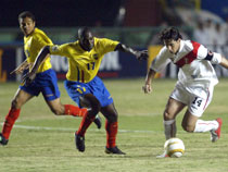 Perú y Ecuador empatan en partido amistoso