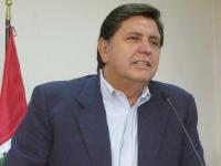 García promete Agua y teléfonos para pueblo de SJL