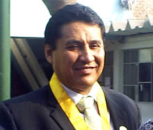 Juramenta Alcalde Carlos Burgos