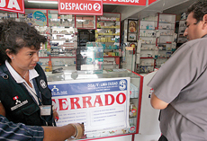 Cierran 96 farmacias por vender medicinas bamba