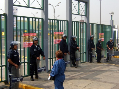 Municipio clausura Metro, Ripley y Cine Star