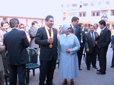 Alcalde se queda mudo