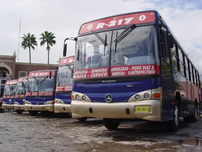 Conductores dicen que no subirán el precio de los pasajes