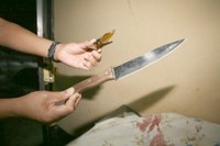 Borracha quiso matar yerno y acuchilla hijito de 5 años