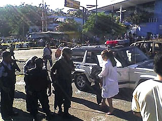 Cinco 'marcas' asaltan y roban 60 mil soles