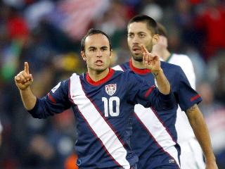 Estados Unidos empató y le anularon un gol válido ante Eslovenia