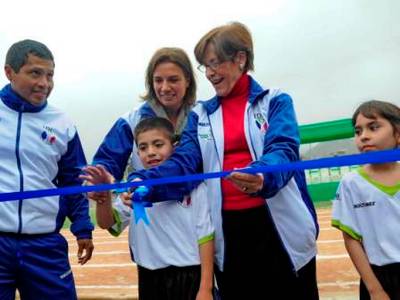 Inauguran Miniestadio y Pista Atlética en Parque Zonal Huiracocha