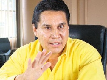 Este martes se resolvería tacha contra Carlos Burgos