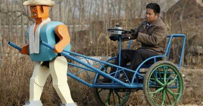 El mundo moderno ha cambiado mientras el pensamiento político y social dominante sigue como hace 2500 años ¿'El ser es, el no-ser no es'?