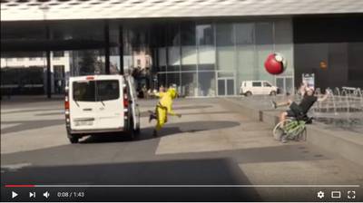 (VIDEO)Jóvenes disfrazados molestaron a jugadores de Pokemo Go