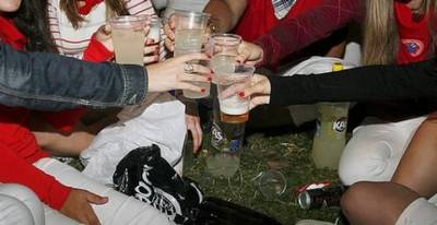 SJL: locales que vendan licor a menores serán multados con 3950 soles