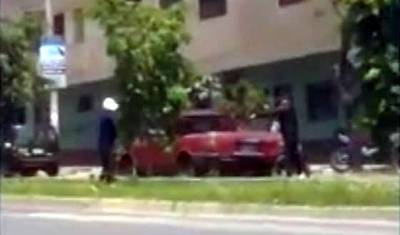 Marcas asaltan a balazos a pareja de comerciantes