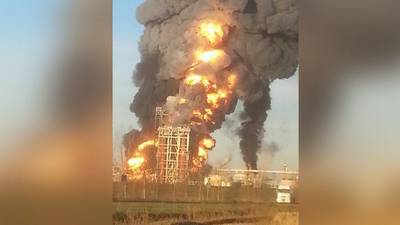 Explosión en una gran refinería petrolera de Italia