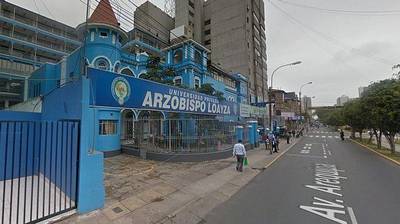 Diez universidades enseñan carreras de pregrado sin permiso