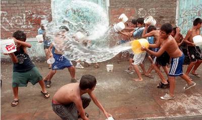 Más de 120 millones de litros de agua se pierden por derroche de agua en carnavales