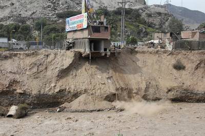 Distritos de Lima en alerta por crecida del caudal del río Rímac