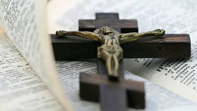 ´Dios lo ordenó´: un pastor evangélico quema viva a una mujer ´endemoniada´ en Nicaragua