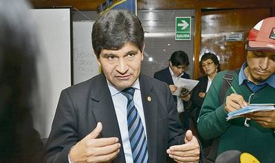 Rector de la Unsa propondrá a la Sunedu retirar docentes de 70 años de manera progresiva