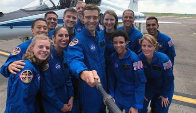 NASA escoge a sus nuevos astronautas: siete hombres y cinco mujeres