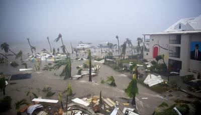 Huracán Irma: Familiares buscan a 5 peruanos en devastada isla San Martín 