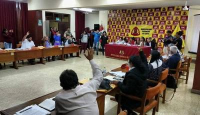 Concejo del Santa declara ´traidores de Áncash´ a congresistas de Fuerza Popular