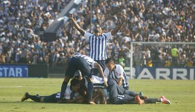 ¡Alianza Lima campeón nacional! Venció 2-0 a Comerciantes