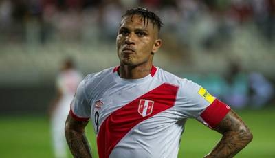 Paolo Guerrero: FIFA extendió la suspensión provisional