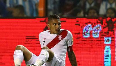 Paolo Guerrero: FIFA lo sancionó 1 año y se queda sin Mundial