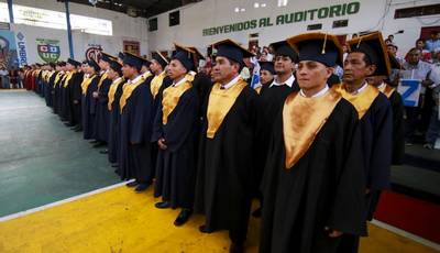 99 internos del Penal de Lurigancho se graduaron de primaria y secundaria 