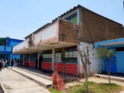 Colegio Julio C. Tello con problemas de infraestructura