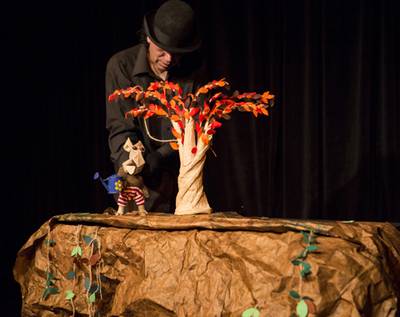 En San Juan de Lurigancho presentan EL SECRETO DEL ÁRBOL 