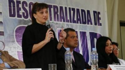 Ministra de Salud pide tres meses para mejorar la atención de pacientes