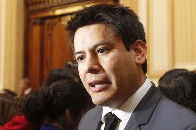 Fiscalía allana empresa de pintura que fundó Edwin Vergara